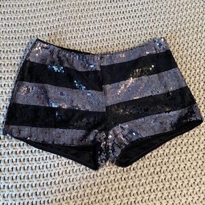 NWT Forever 21 Sequin Shorts M Black Silver Sparkly Party Club Holiday